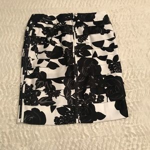 White House Black Market Floral Skirt